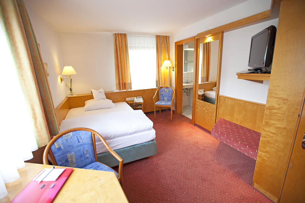 Hotel Restaurant Lamm Hebsack Remshalden Habitación foto